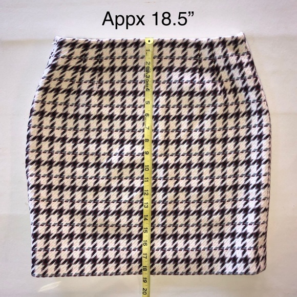 WHBM Wool Blend Lined Pencil Skirt (4) - Picture 12 of 16